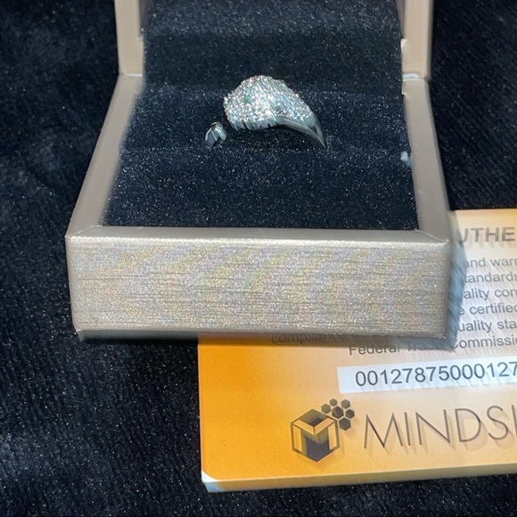 White gold Diamond Custom made from dubai! A head turner diamond ring! Best gift